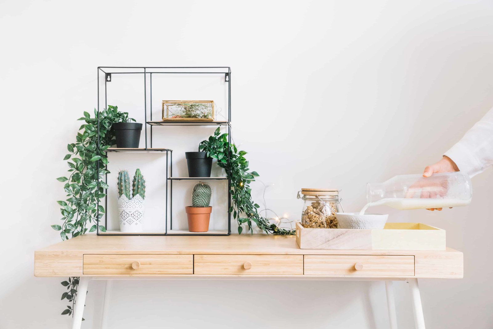 Minimalist decor